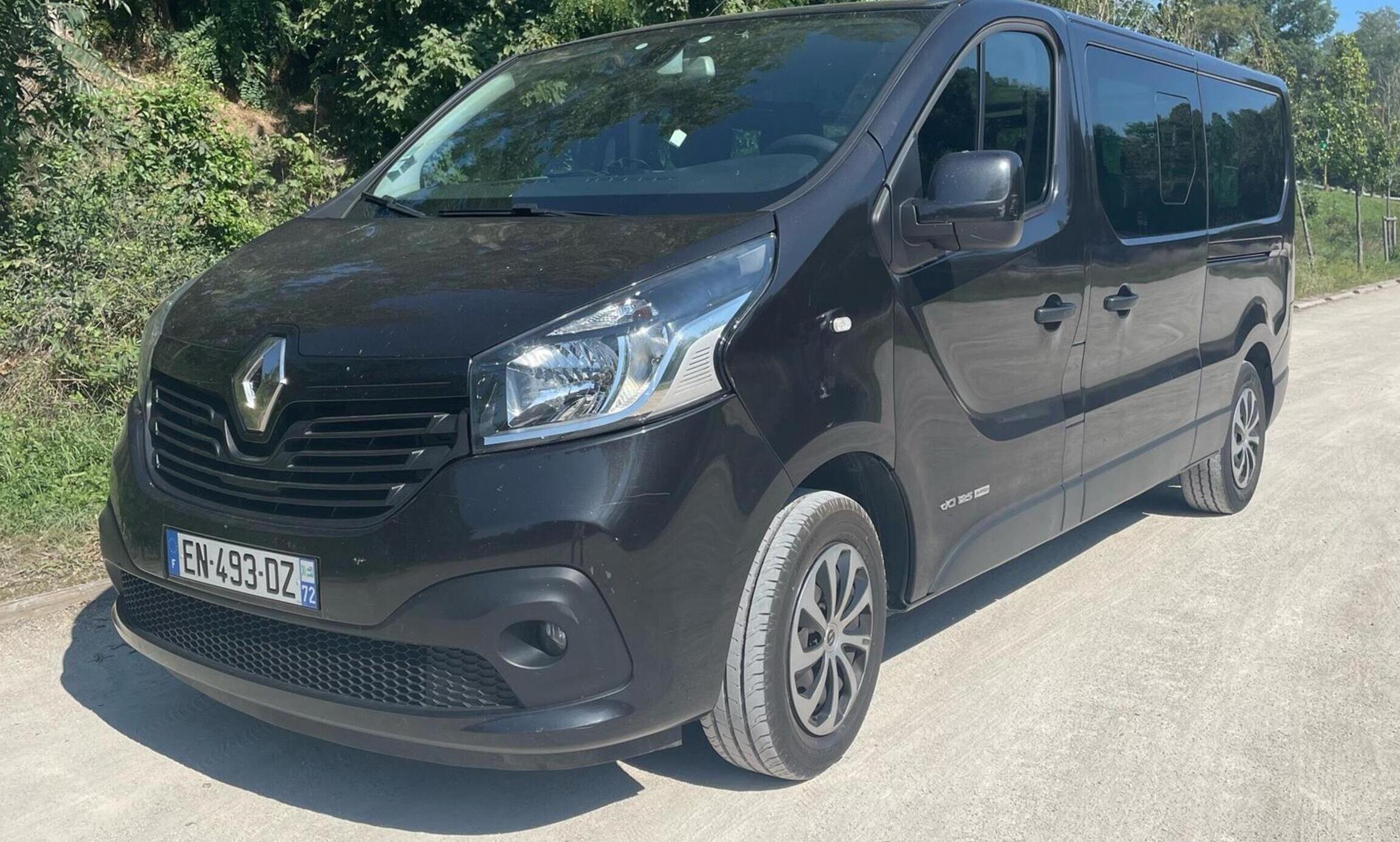 Renault TRAFIC COMBI PASSENGER 9 places
